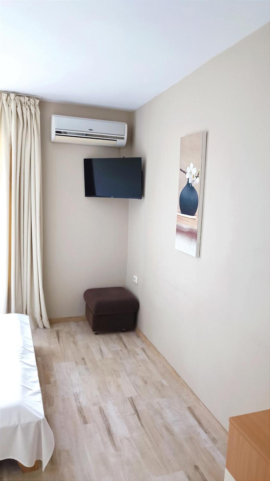 Rosi Guest house